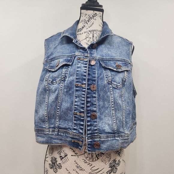 Torrid vest - Picture 1 of 2